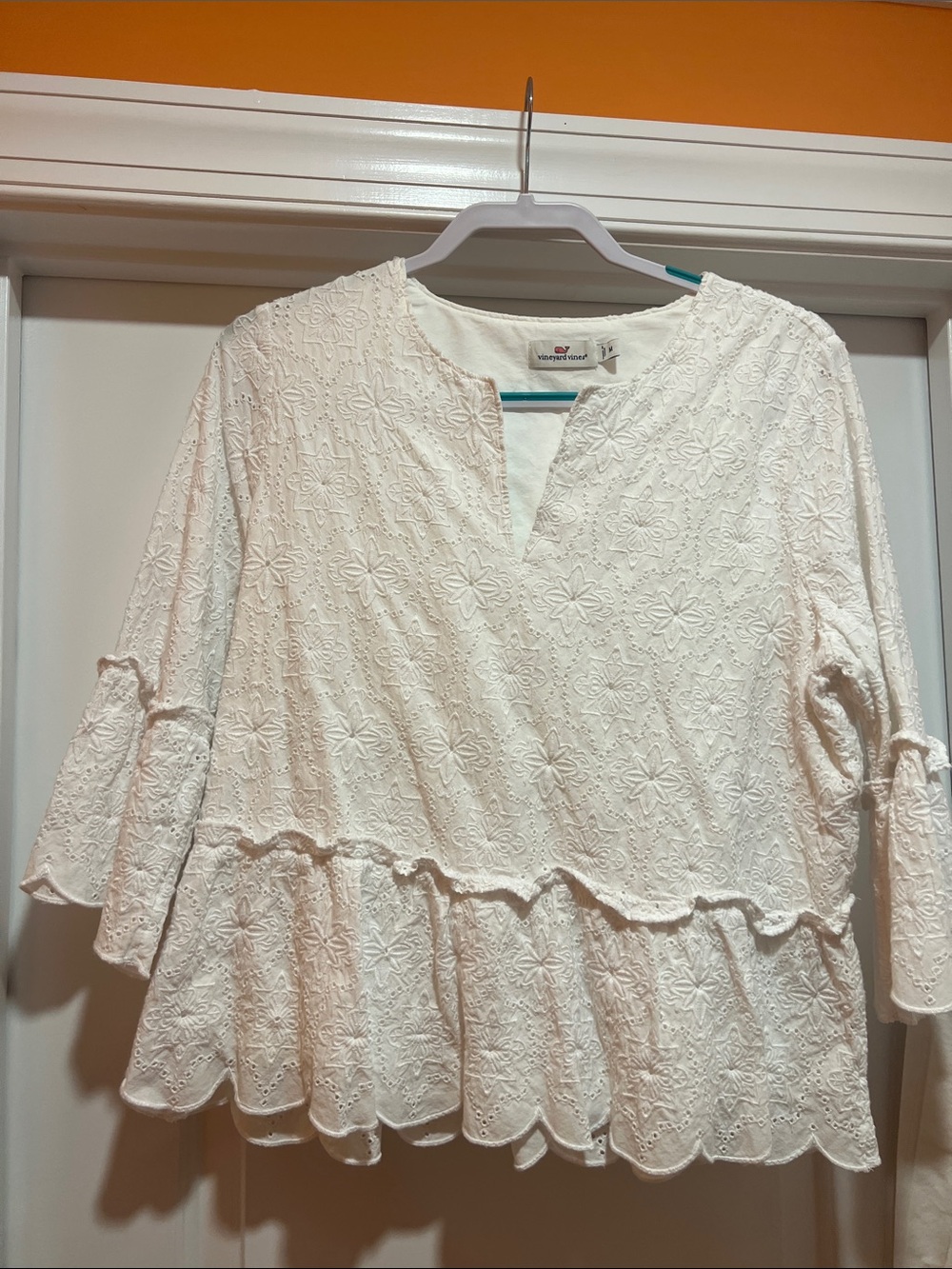 Vineyard Vines White Floral Eyelet Peplum Tunic